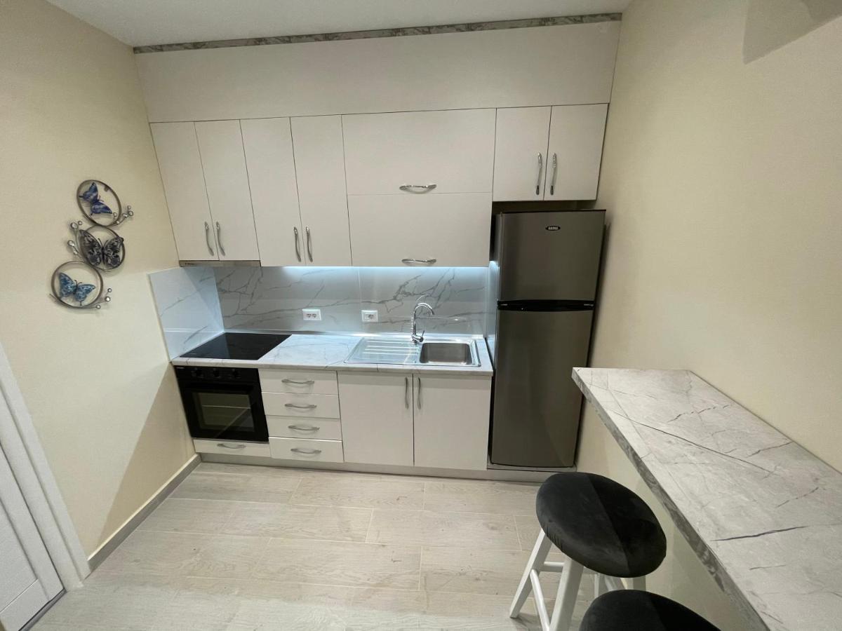סרנדה Little Cozy Apartment 4 מראה חיצוני תמונה