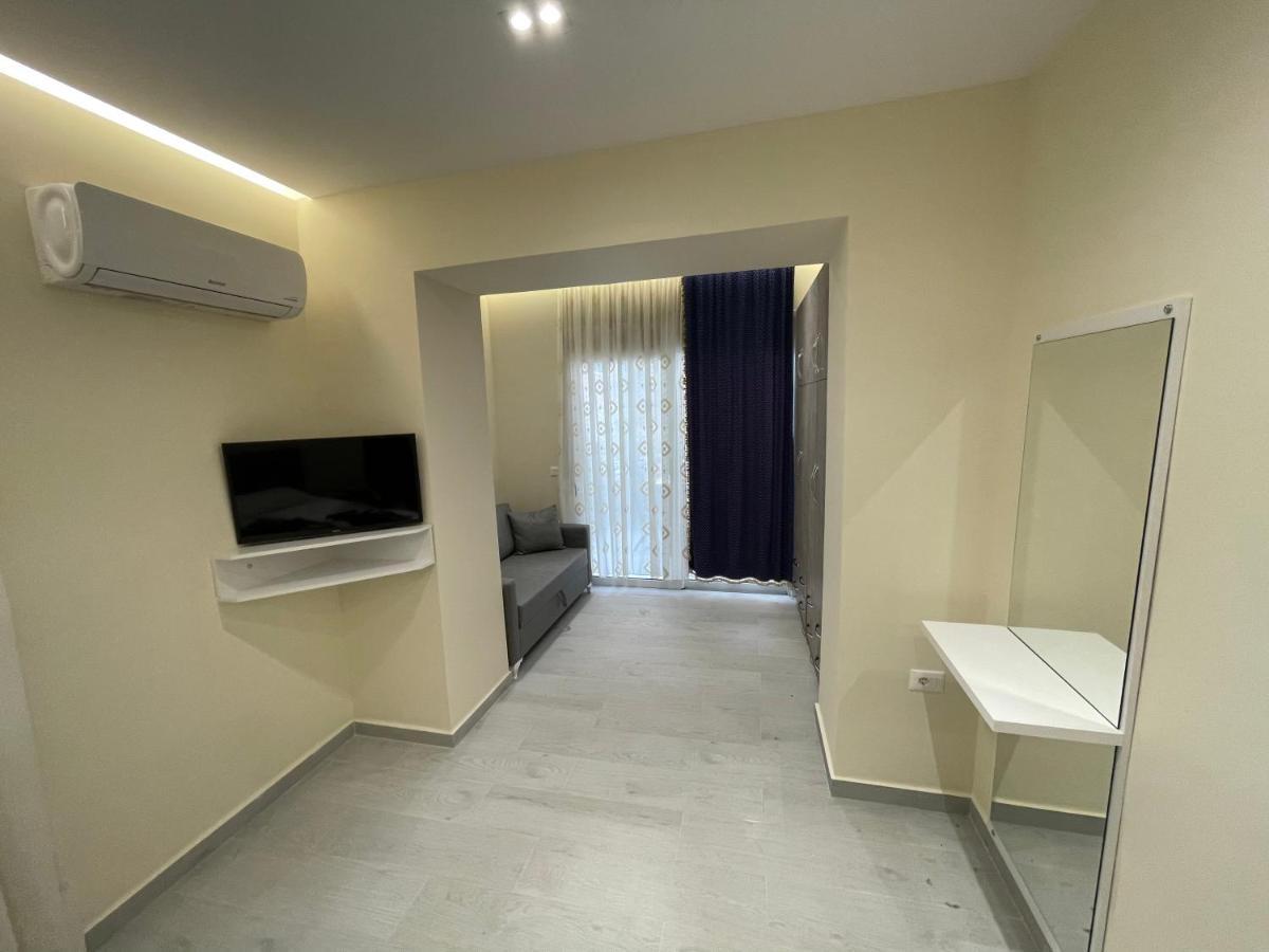 סרנדה Little Cozy Apartment 4 מראה חיצוני תמונה