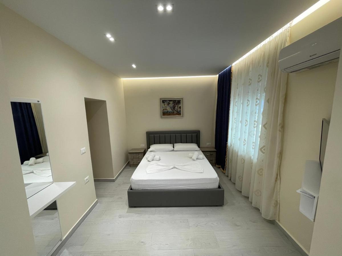 סרנדה Little Cozy Apartment 4 מראה חיצוני תמונה